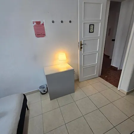 Spacious Guest בית אירוח *