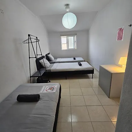 בית אירוח Spacious Guest