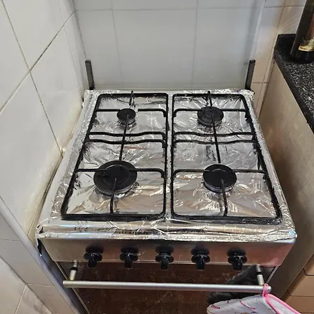 Spacious Guest בית אירוח