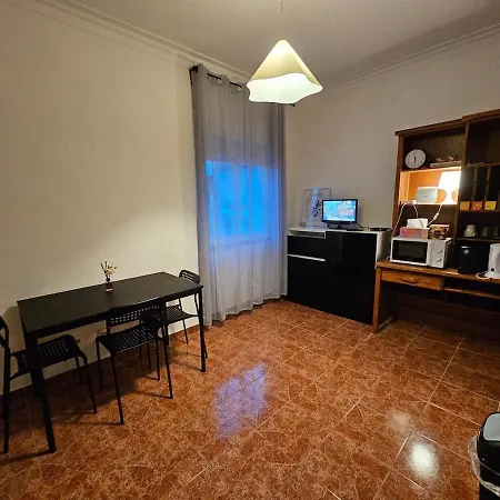 Rum i privatbostad Spacious Guest