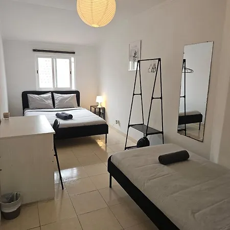 Spacious Guest Kwatera prywatna