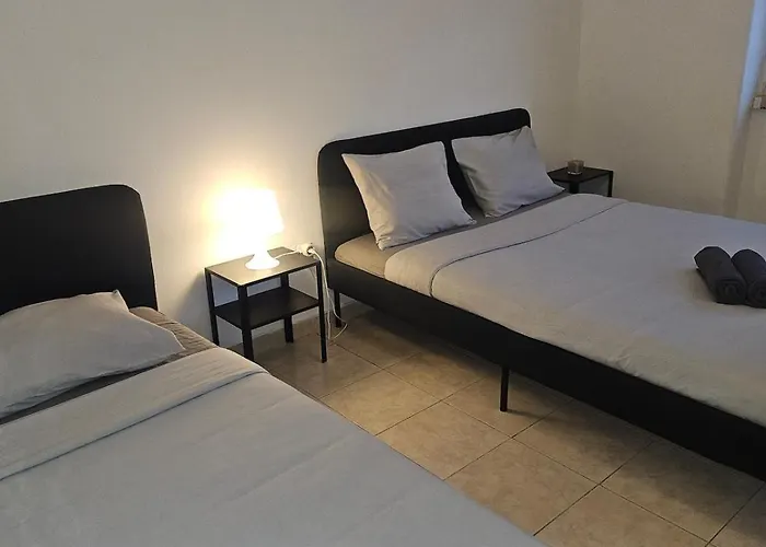 Spacious Guest Δωμάτια σε οικογενειακή κατοικία *