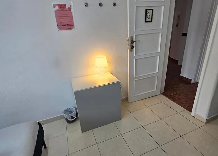 Spacious Guest Δωμάτια σε οικογενειακή κατοικία *