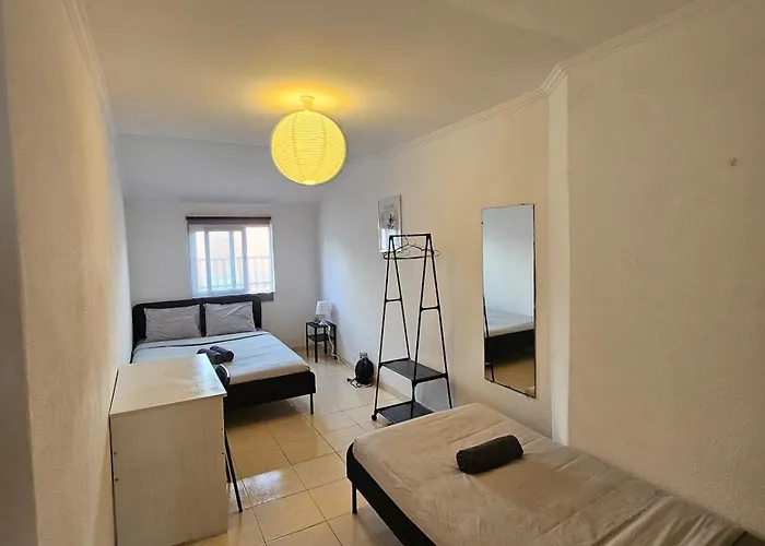 Spacious Guest בית אירוח