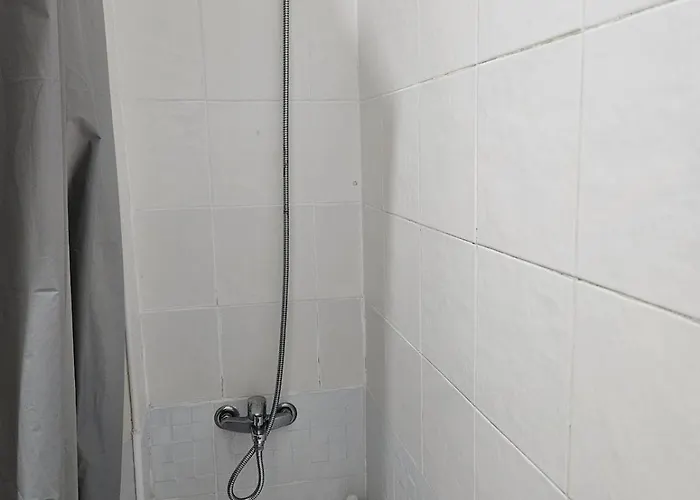 Spacious Guest Δωμάτια σε οικογενειακή κατοικία