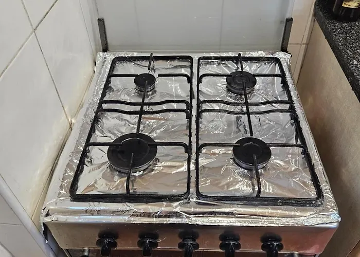 Spacious Guest בית אירוח